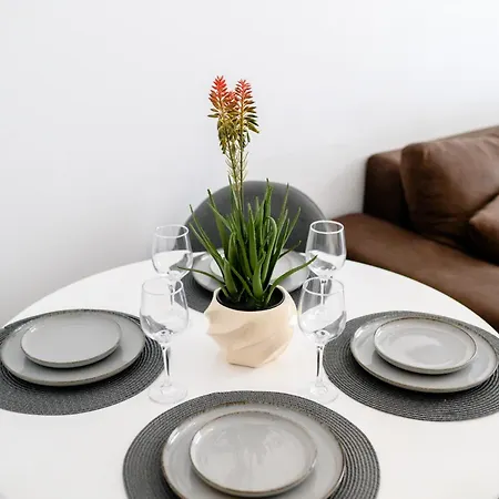 Apartment Yamaluxe Cozy 911 Bucharest